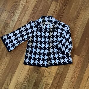 JohnPaulRichard Women's Houndstooth Blazer in Black and White